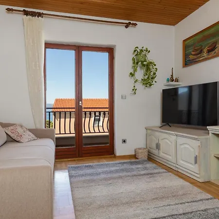 Appartement By The Sea Duce, - 18897 *